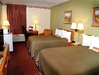 Hotel Howard Johnson By Wyndham Lafayette